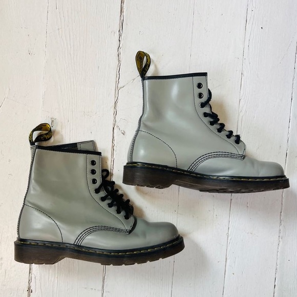 Dr. Martens 1460 boots - Picture 1 of 3